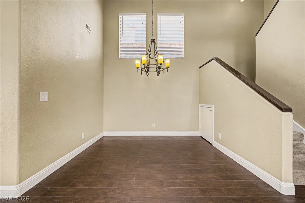 1825 Glenwillow, Las Vegas, NV 89117