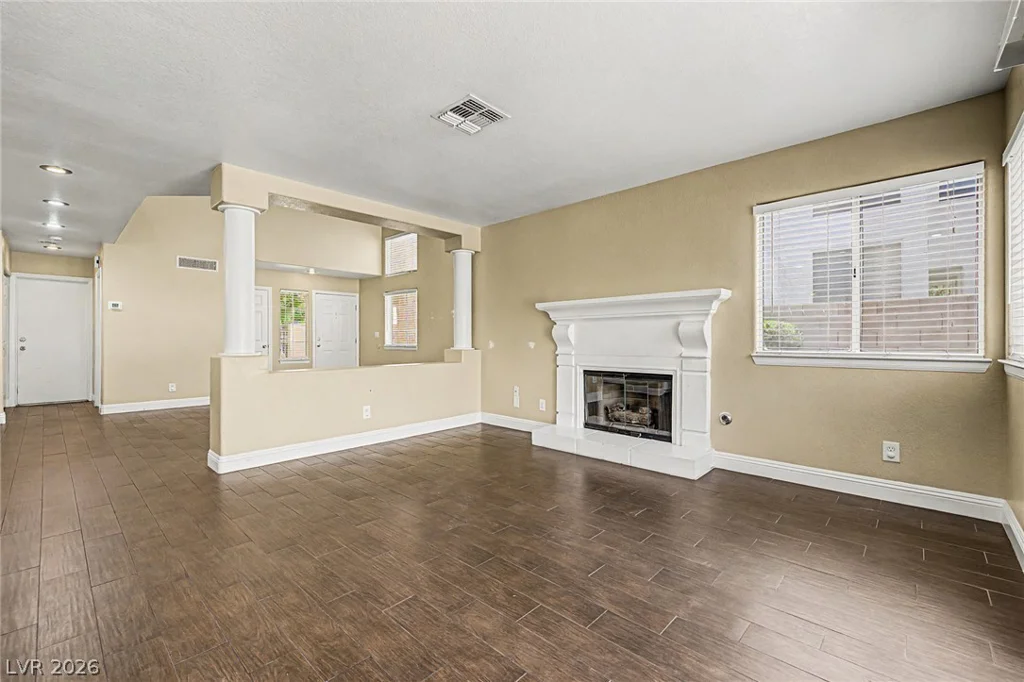 1825 Glenwillow, Las Vegas, NV 89117