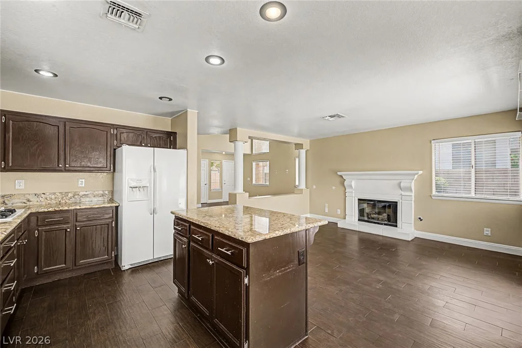 1825 Glenwillow, Las Vegas, NV 89117
