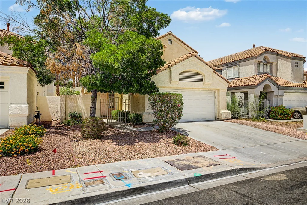 1825 Glenwillow, Las Vegas, NV 89117