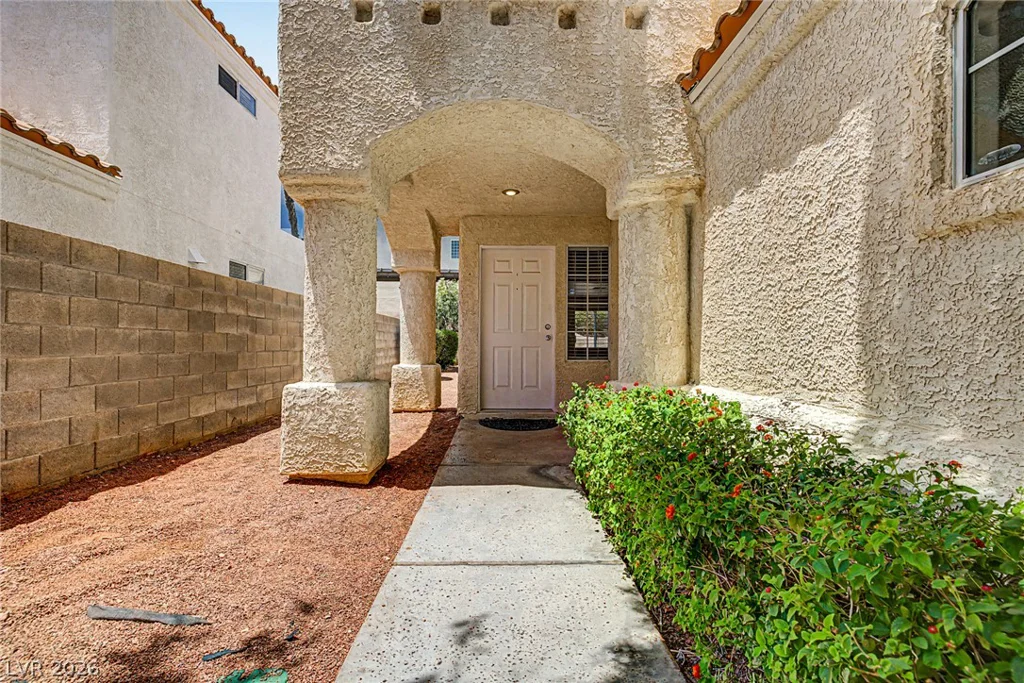 1825 Glenwillow, Las Vegas, NV 89117