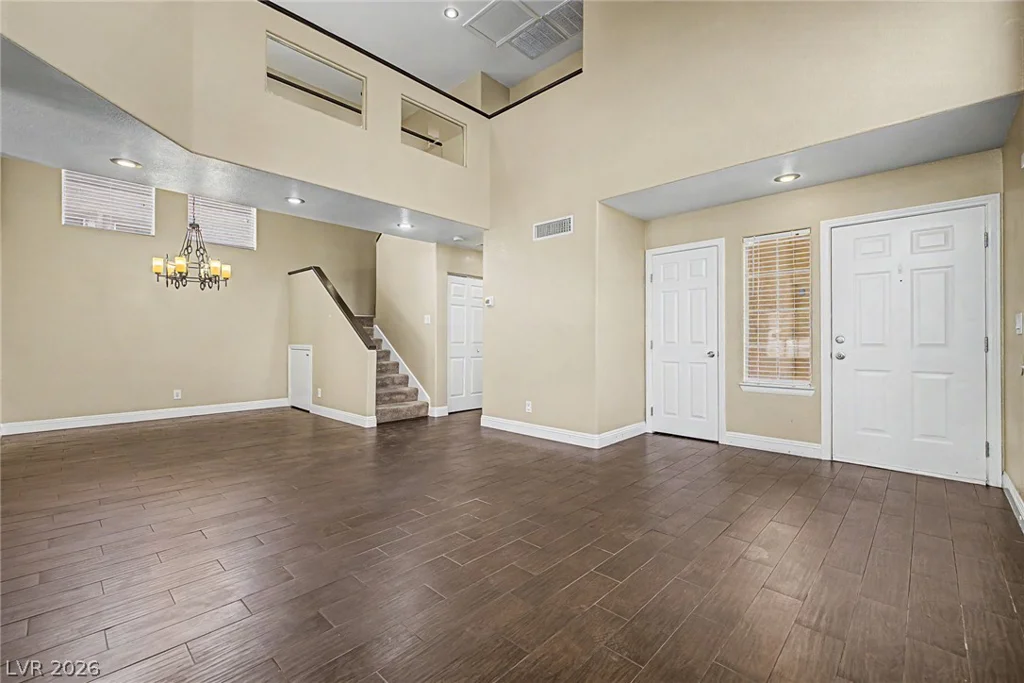 1825 Glenwillow, Las Vegas, NV 89117