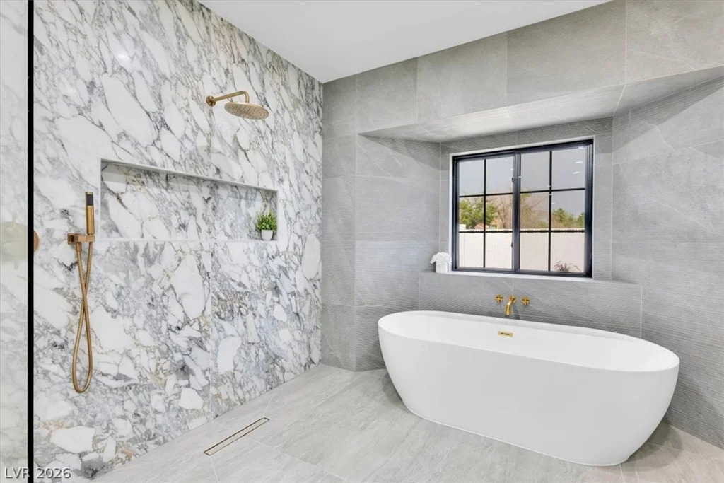 2720 Tioga Pines, Las Vegas, NV 89117