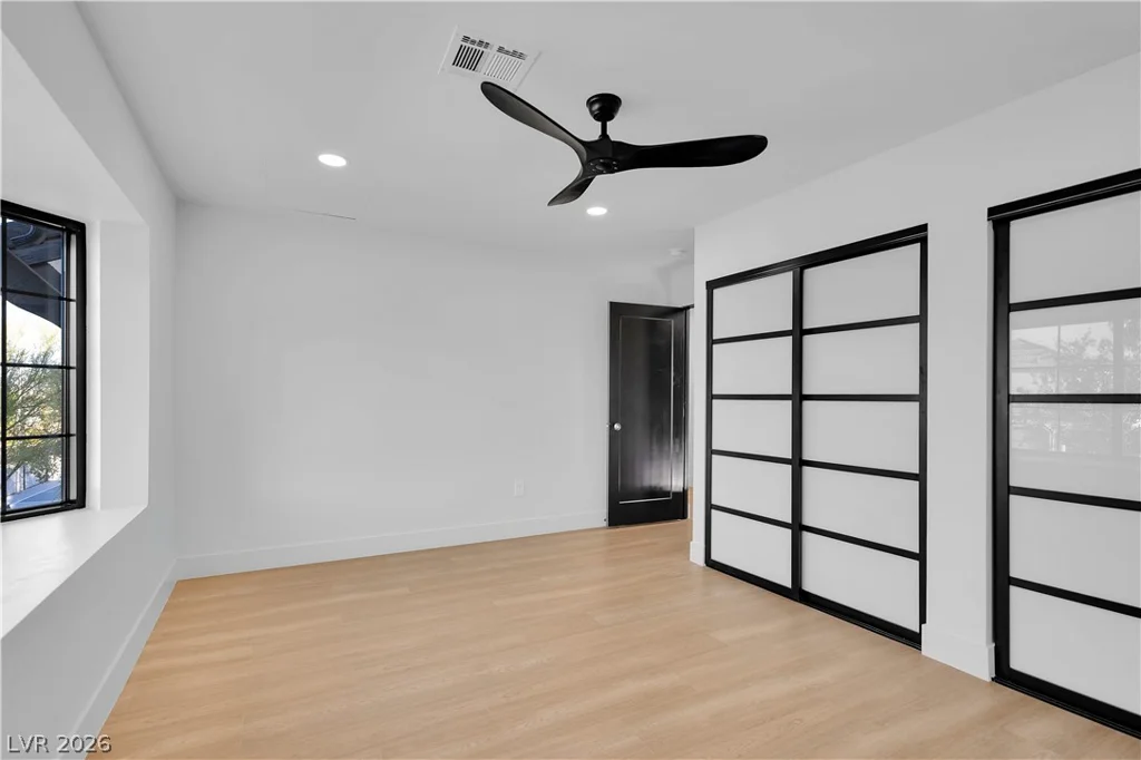 2720 Tioga Pines, Las Vegas, NV 89117
