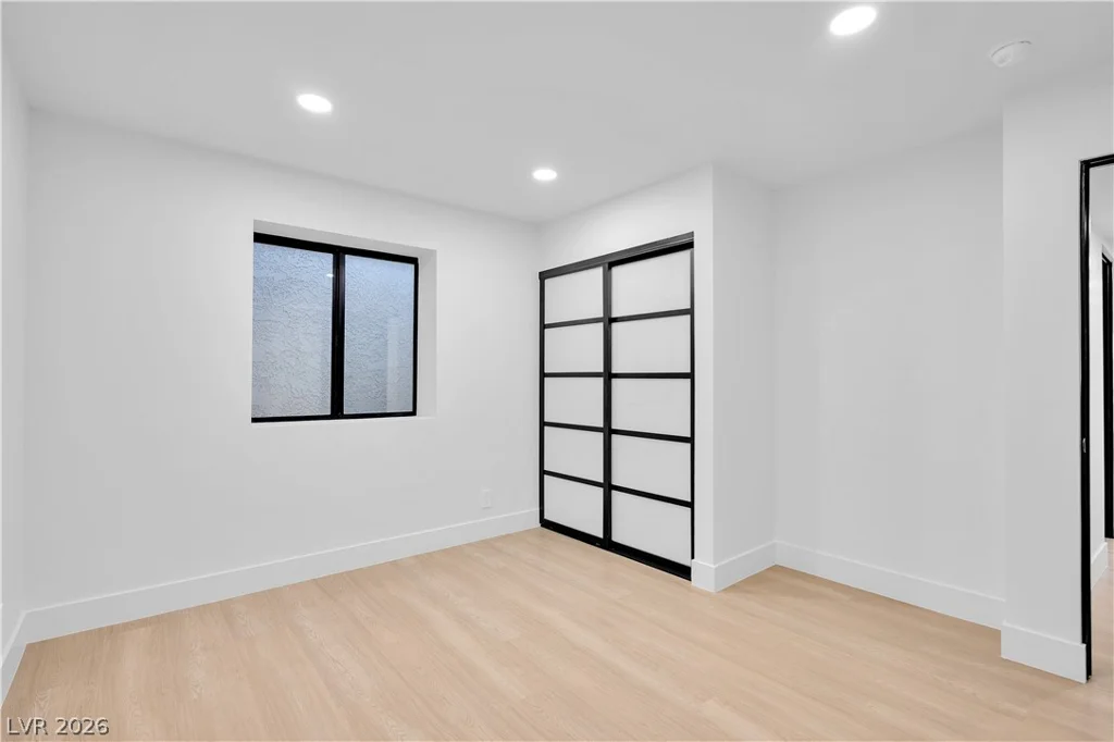 2720 Tioga Pines, Las Vegas, NV 89117