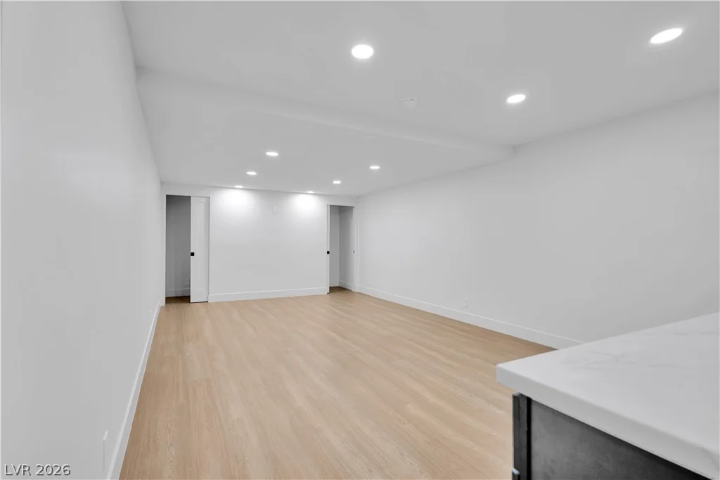 2720 Tioga Pines, Las Vegas, NV 89117