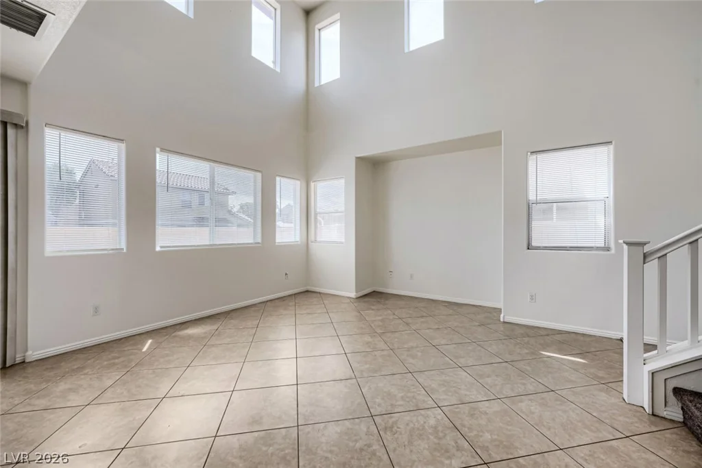 990 Cantabria Heights, Las Vegas, NV 89183