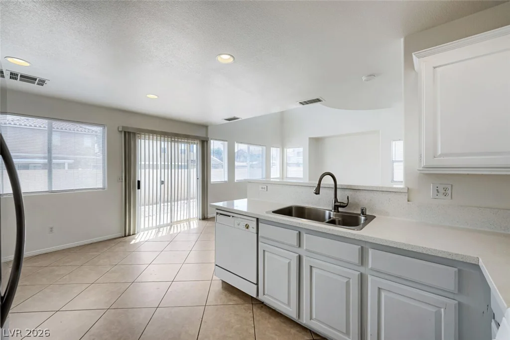 990 Cantabria Heights, Las Vegas, NV 89183