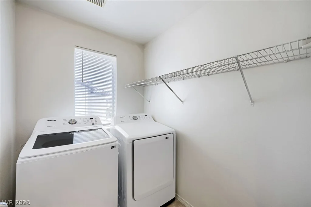 990 Cantabria Heights, Las Vegas, NV 89183