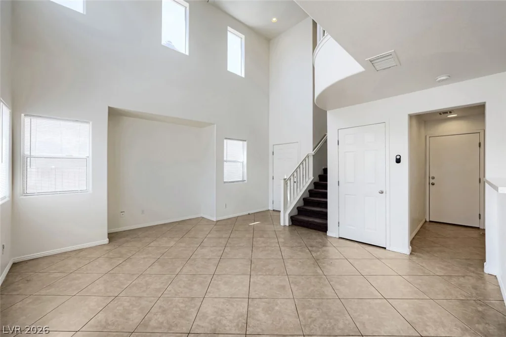 990 Cantabria Heights, Las Vegas, NV 89183