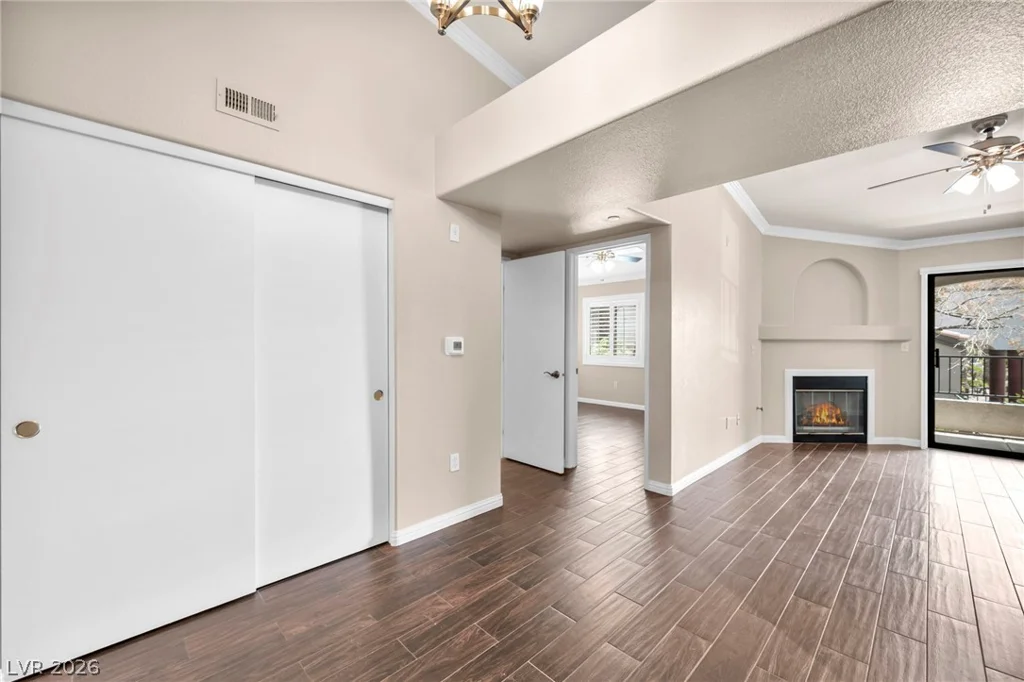 950 Seven Hills, Henderson, NV 89052