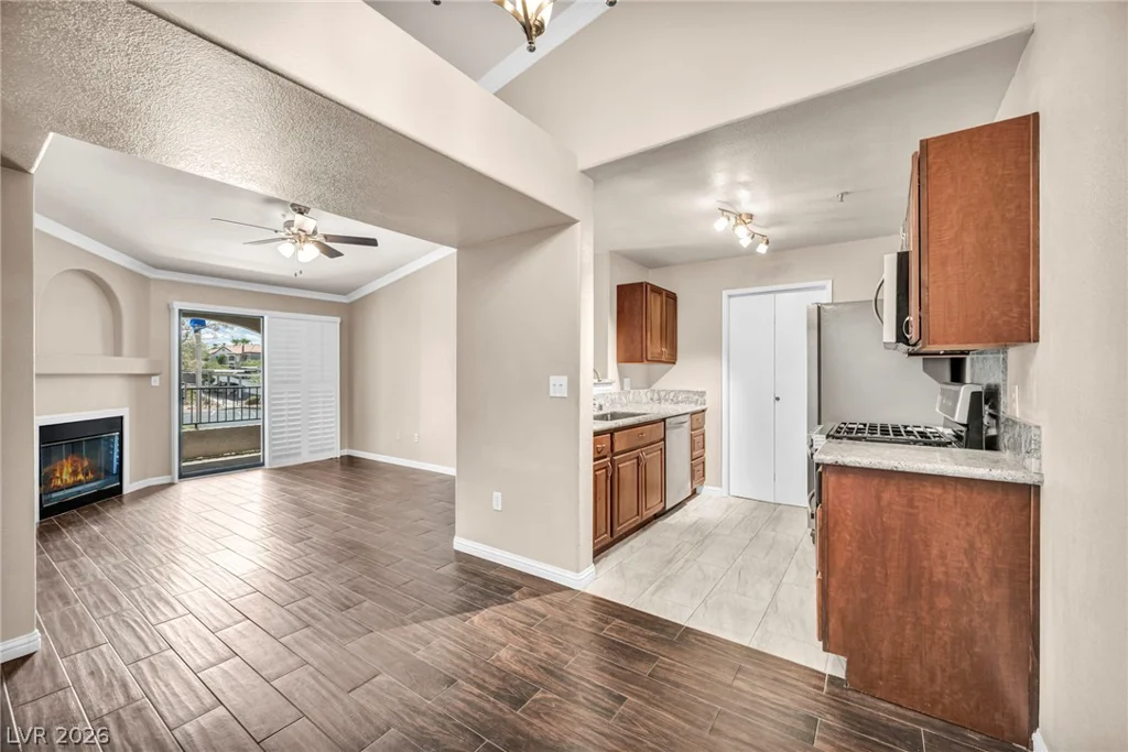 950 Seven Hills, Henderson, NV 89052