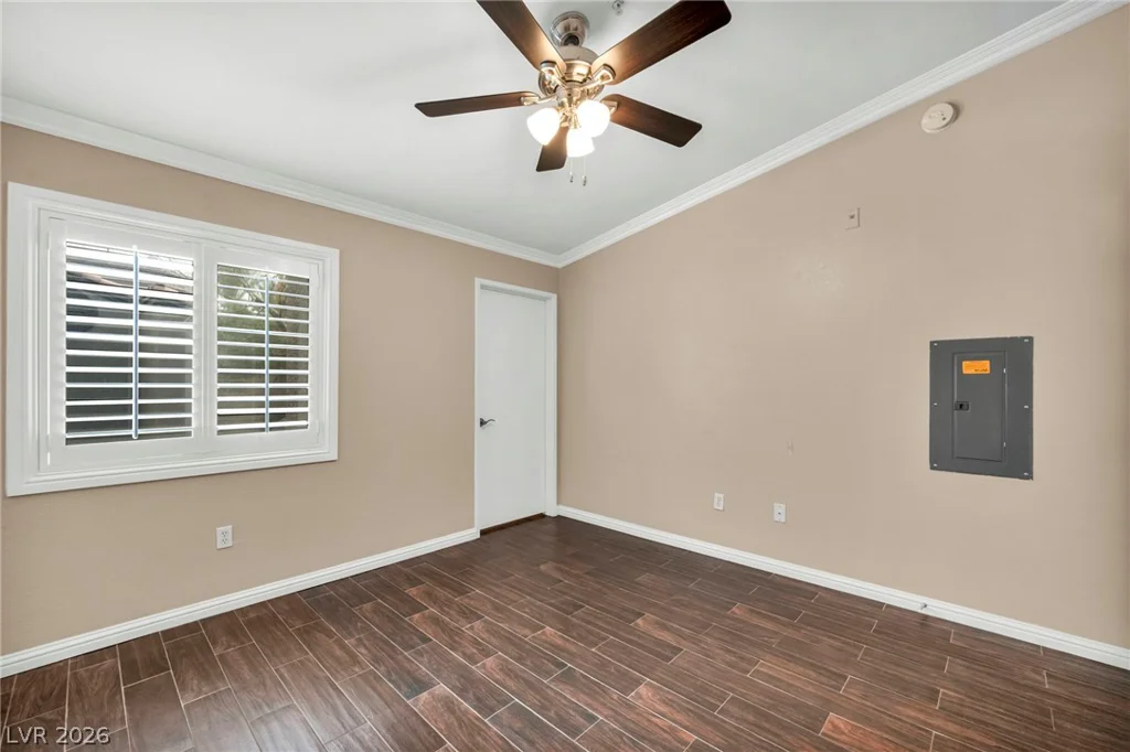 950 Seven Hills, Henderson, NV 89052