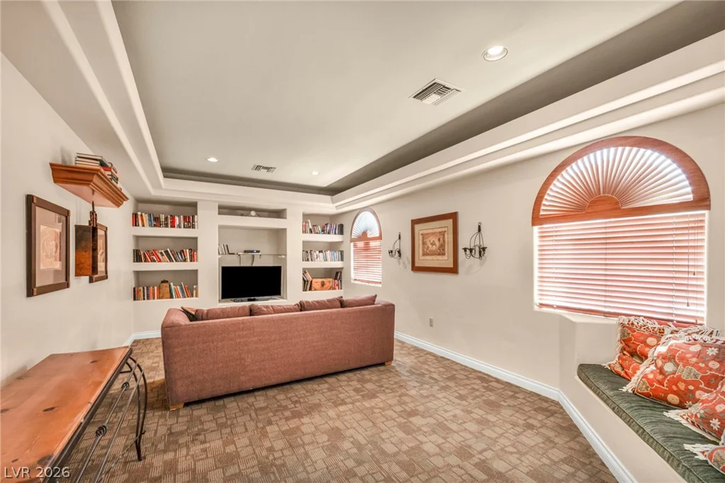 950 Seven Hills, Henderson, NV 89052