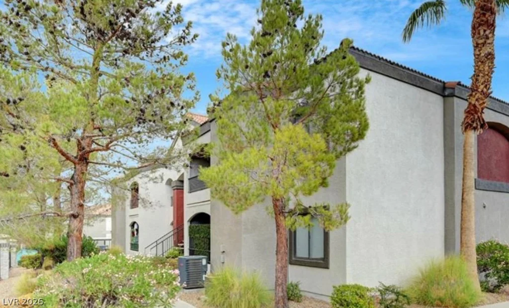 950 Seven Hills, Henderson, NV 89052