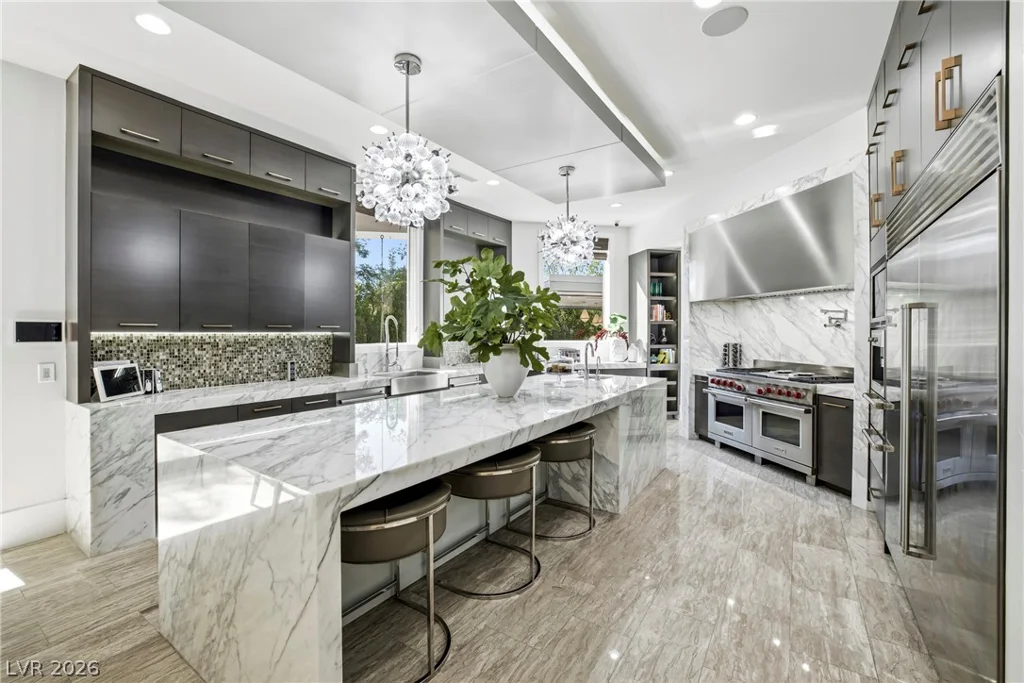 7 Vintage Valley, Las Vegas, NV 89141