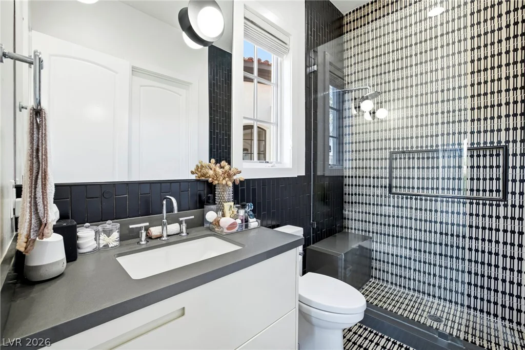 7 Vintage Valley, Las Vegas, NV 89141
