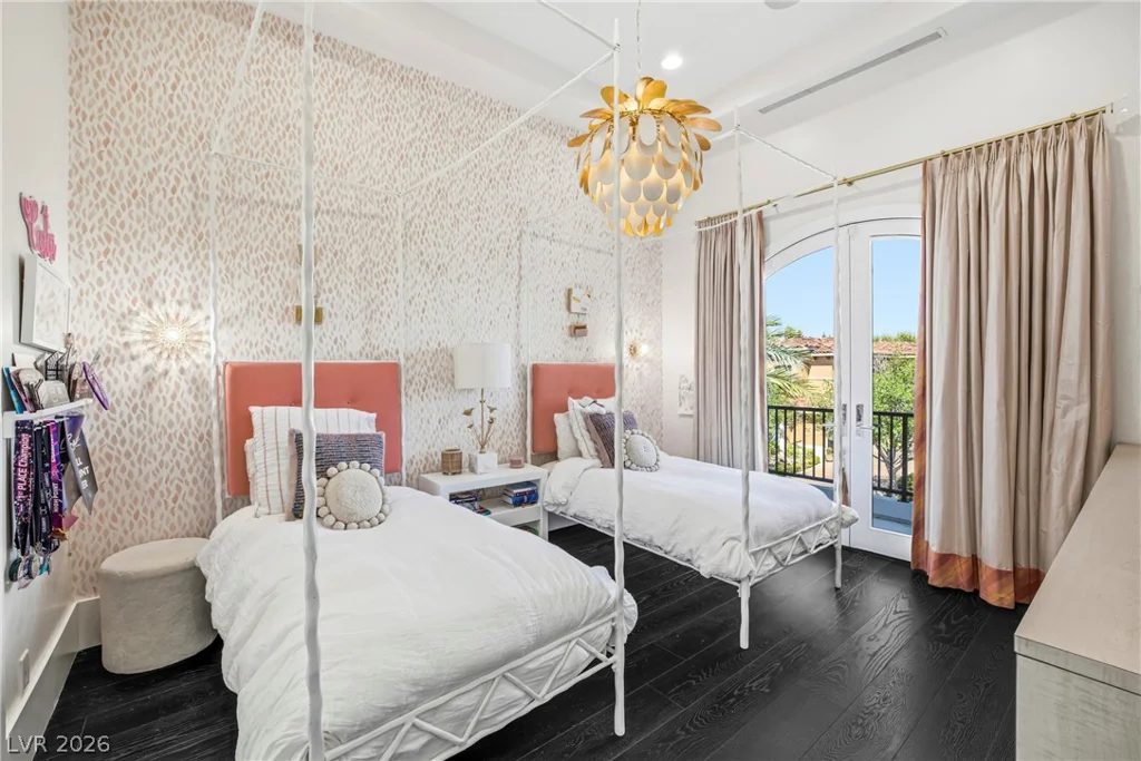 7 Vintage Valley, Las Vegas, NV 89141