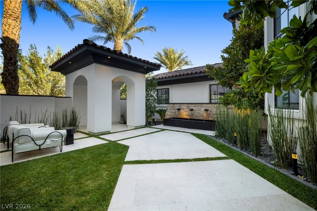 7 Vintage Valley, Las Vegas, NV 89141