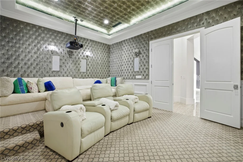 7 Vintage Valley, Las Vegas, NV 89141