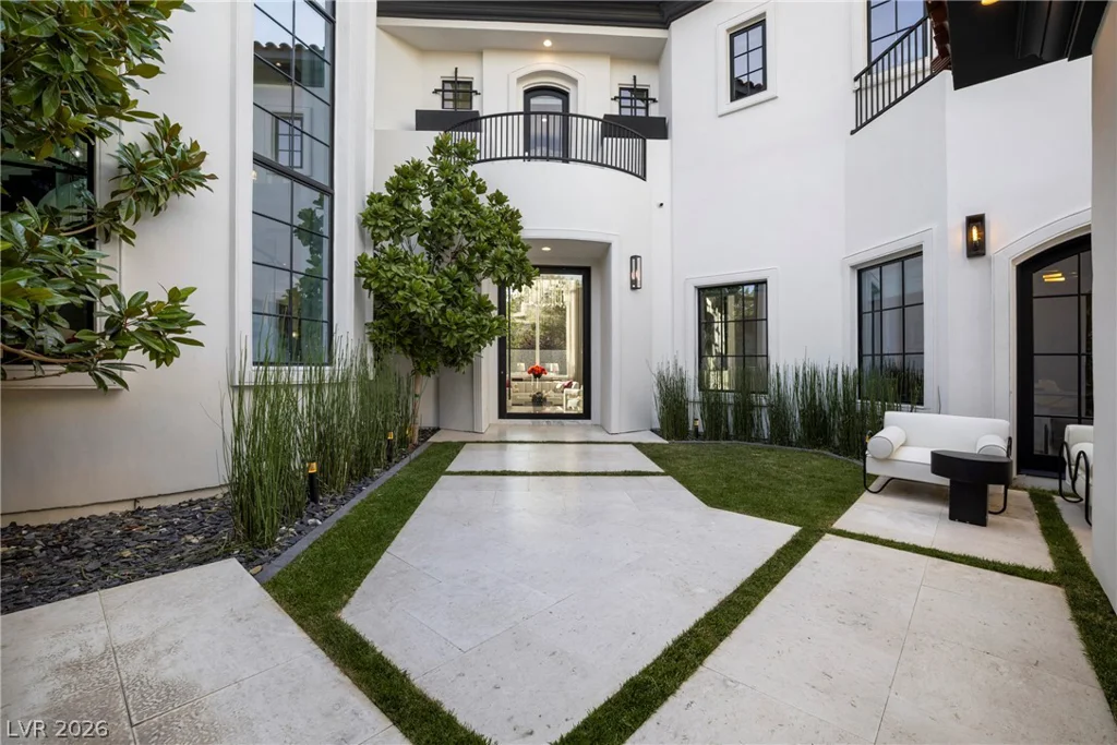 7 Vintage Valley, Las Vegas, NV 89141