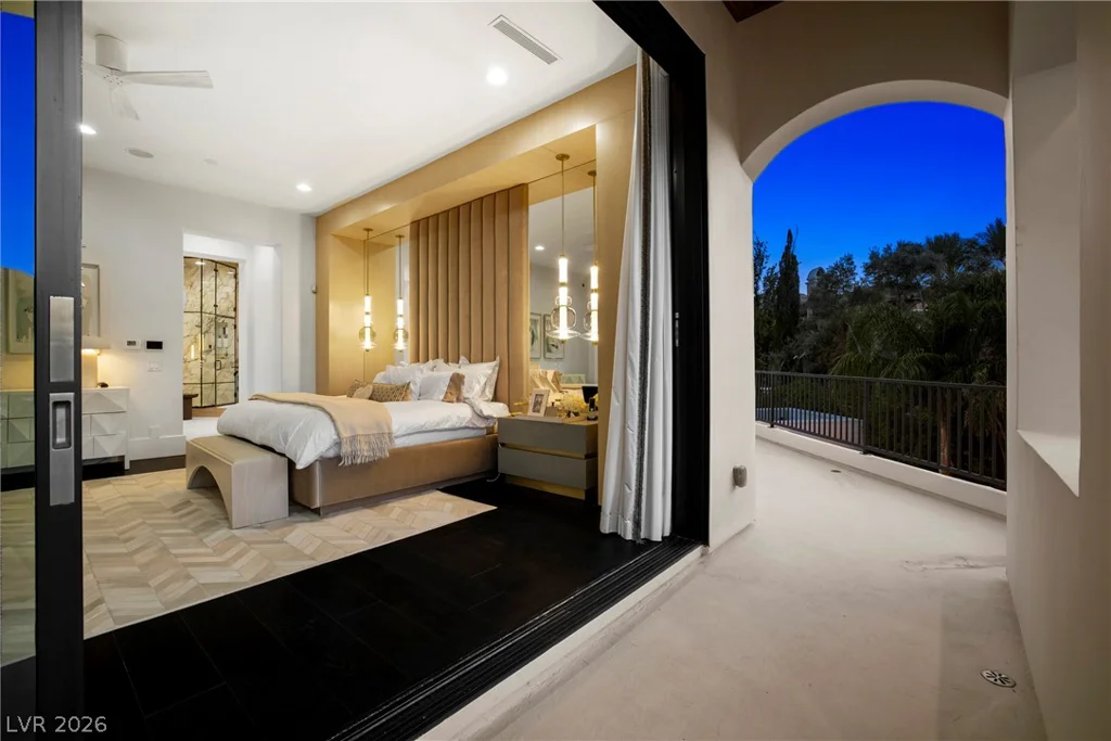 7 Vintage Valley, Las Vegas, NV 89141
