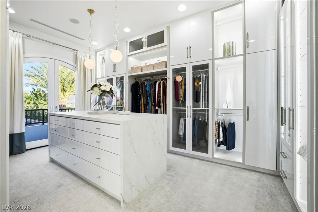 7 Vintage Valley, Las Vegas, NV 89141