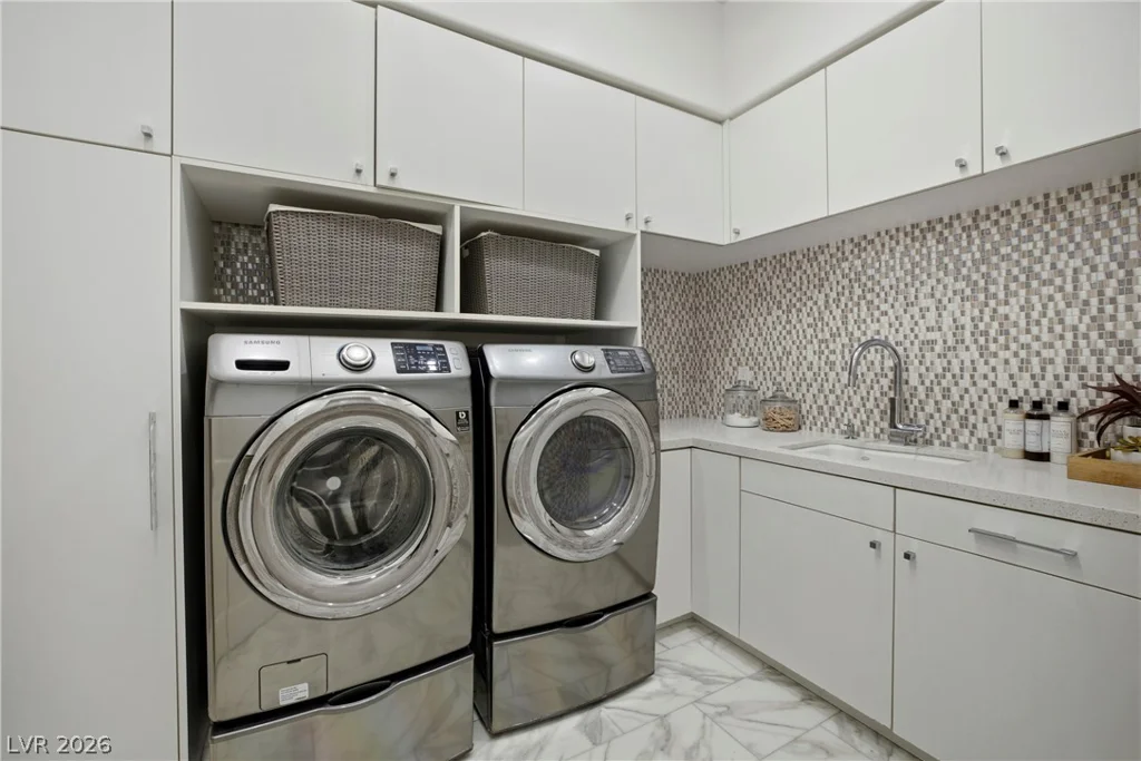 7 Vintage Valley, Las Vegas, NV 89141