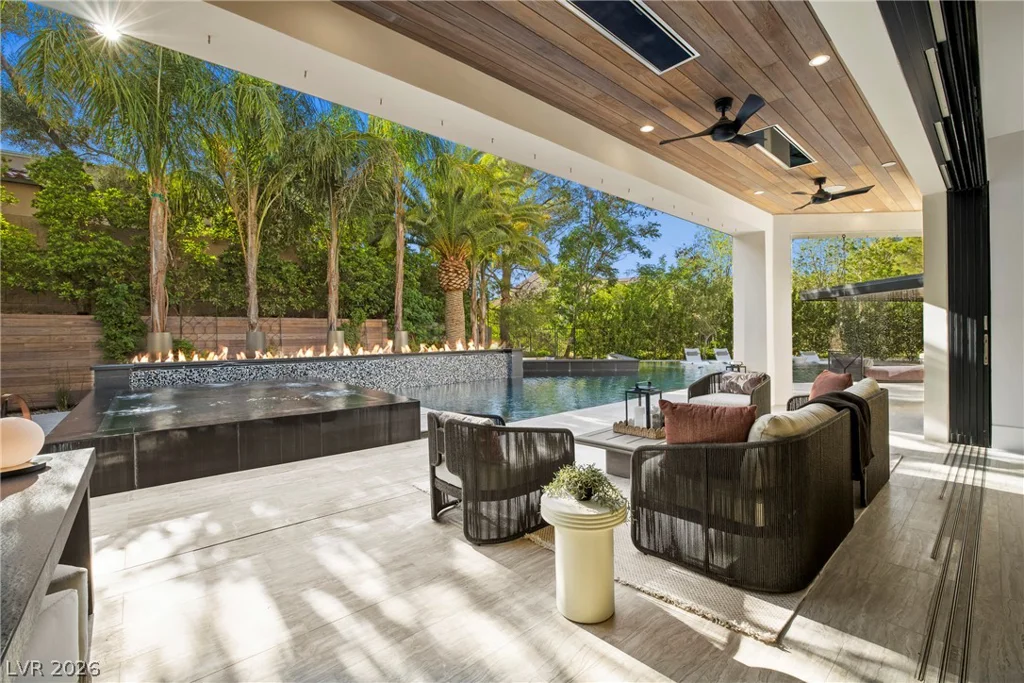 7 Vintage Valley, Las Vegas, NV 89141