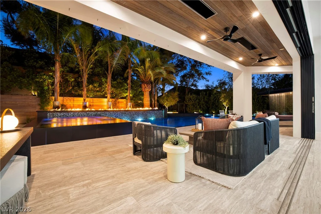 7 Vintage Valley, Las Vegas, NV 89141