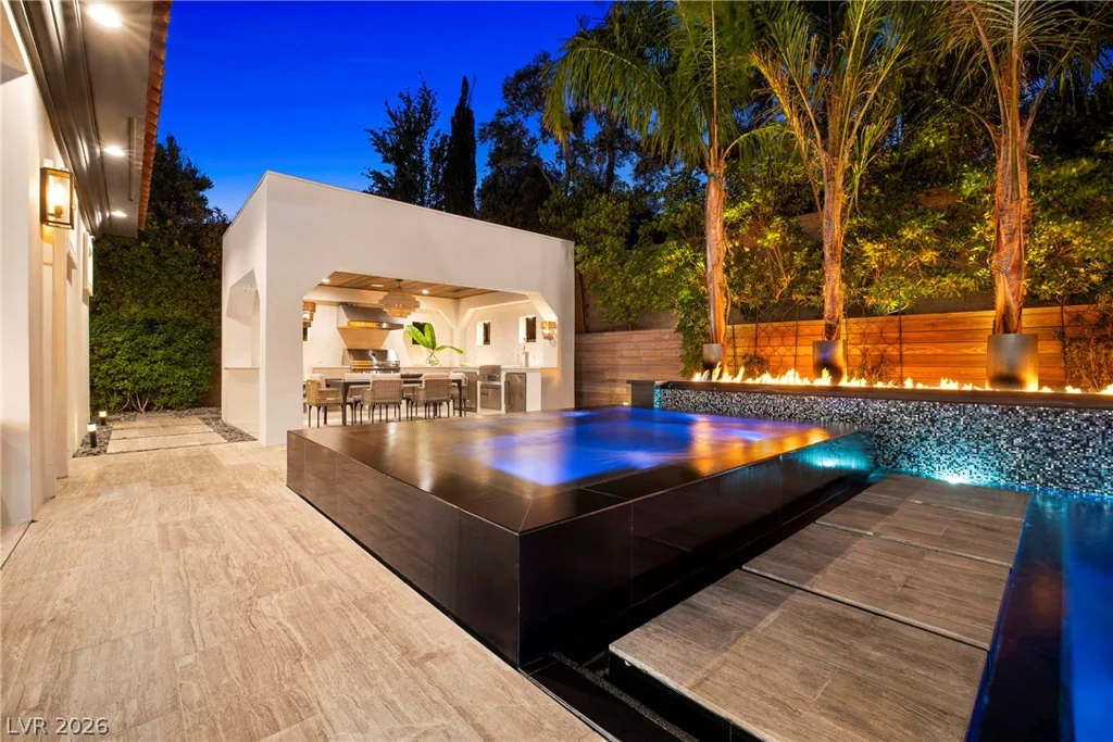 7 Vintage Valley, Las Vegas, NV 89141