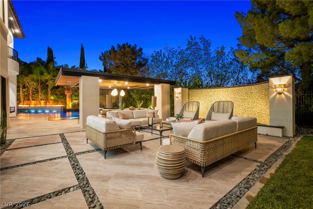 7 Vintage Valley, Las Vegas, NV 89141