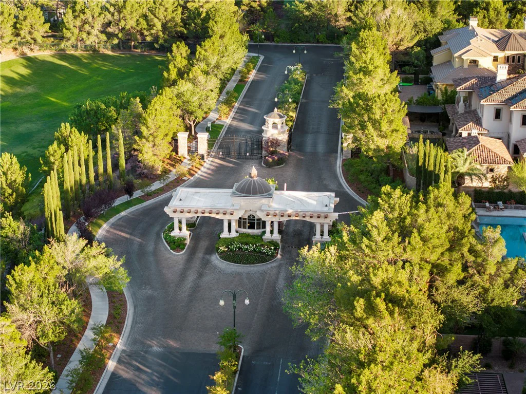 7 Vintage Valley, Las Vegas, NV 89141