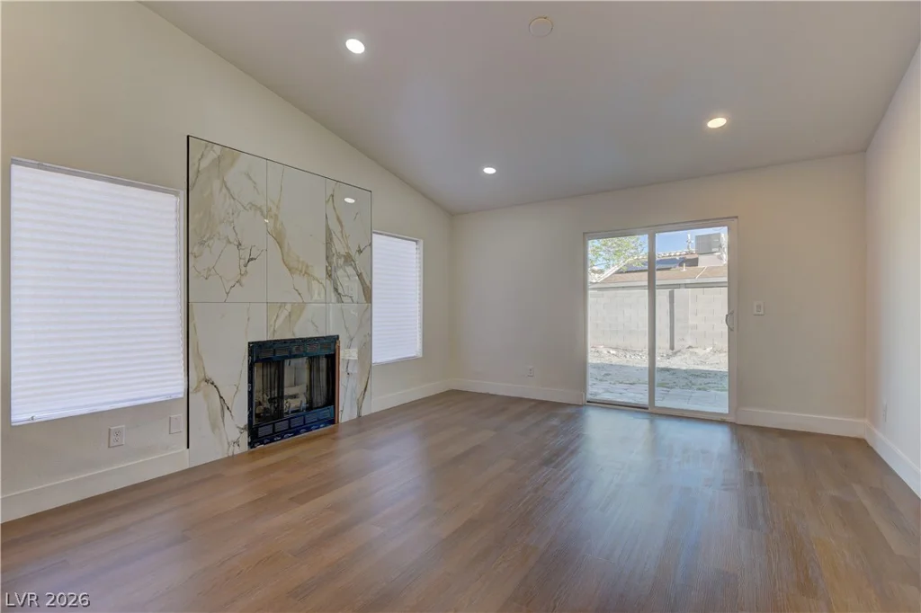 4724 La Madre, North Las Vegas, NV 89031