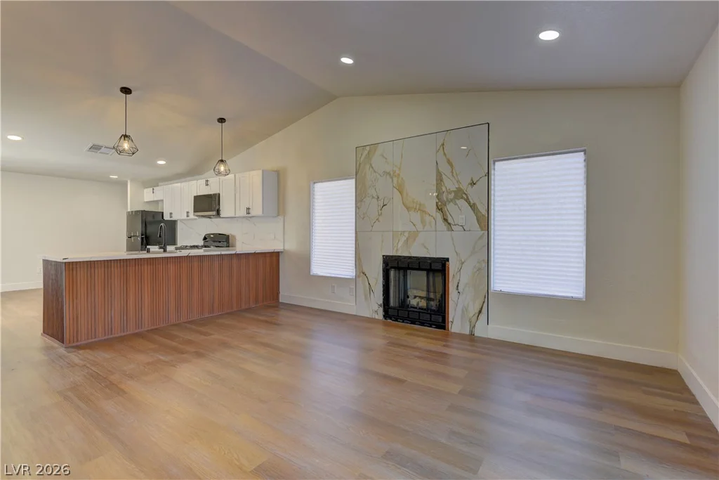 4724 La Madre, North Las Vegas, NV 89031