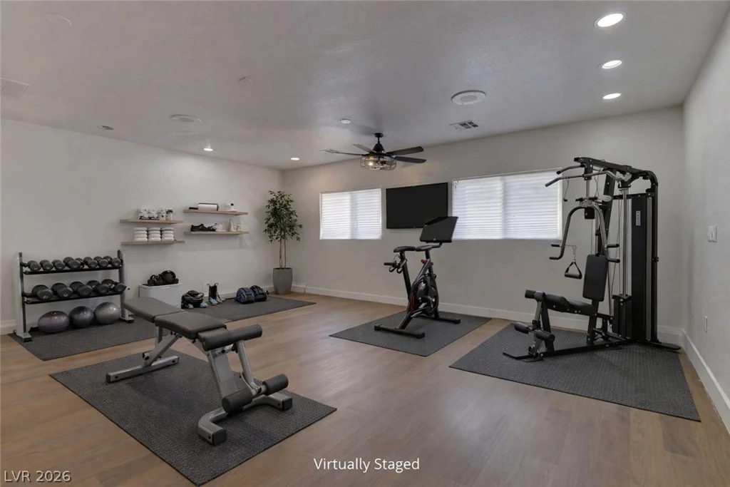 4724 La Madre, North Las Vegas, NV 89031