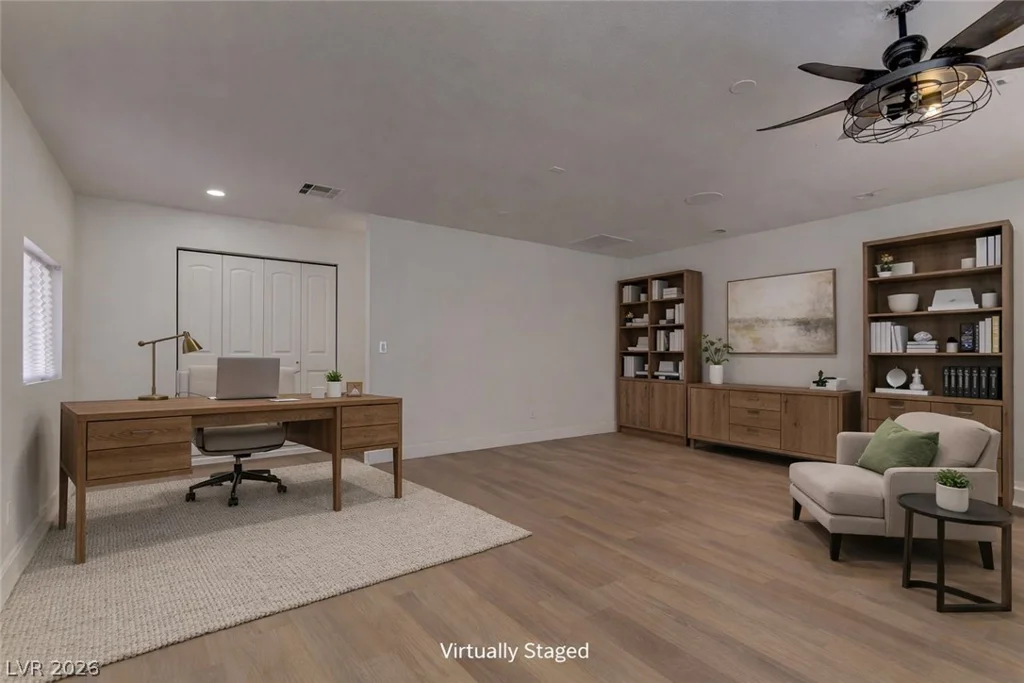 4724 La Madre, North Las Vegas, NV 89031