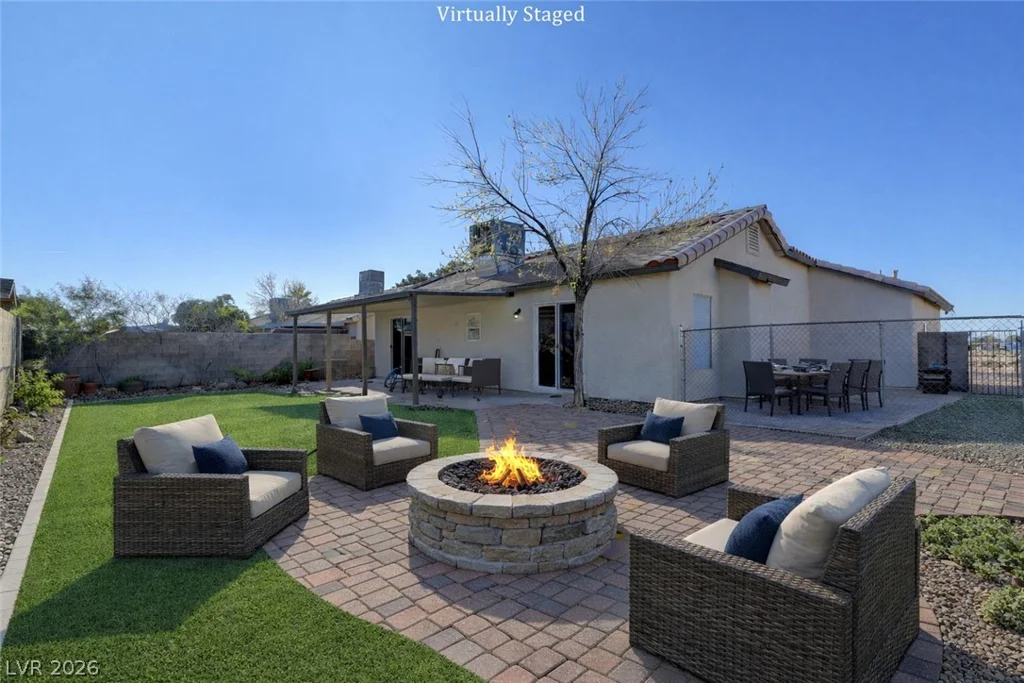 4724 La Madre, North Las Vegas, NV 89031