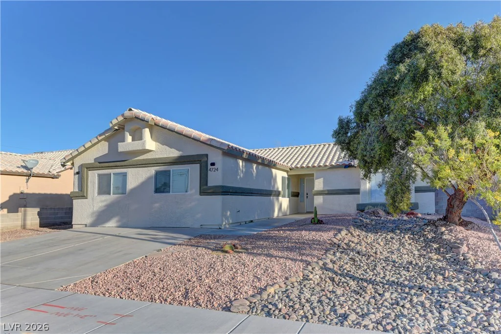 4724 La Madre, North Las Vegas, NV 89031