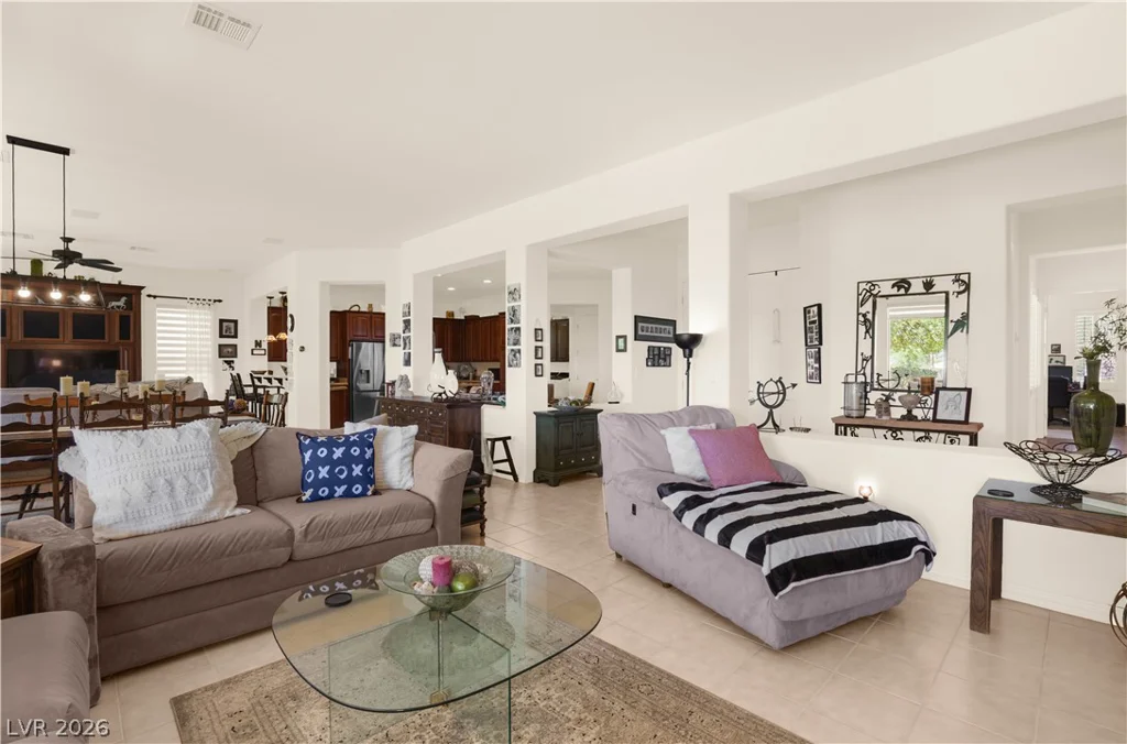 4228 Pacifico, Las Vegas, NV 89135