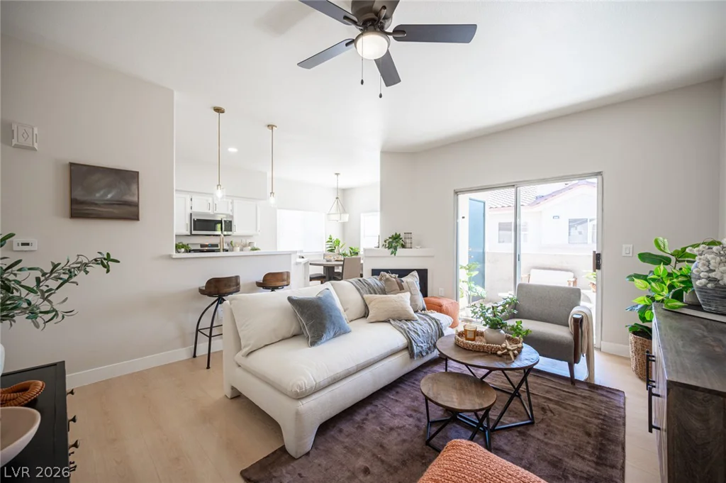 2121 Echo Bay, Las Vegas, NV 89128