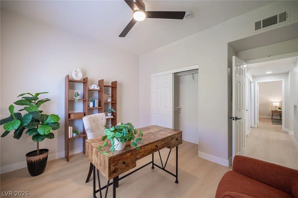2121 Echo Bay, Las Vegas, NV 89128
