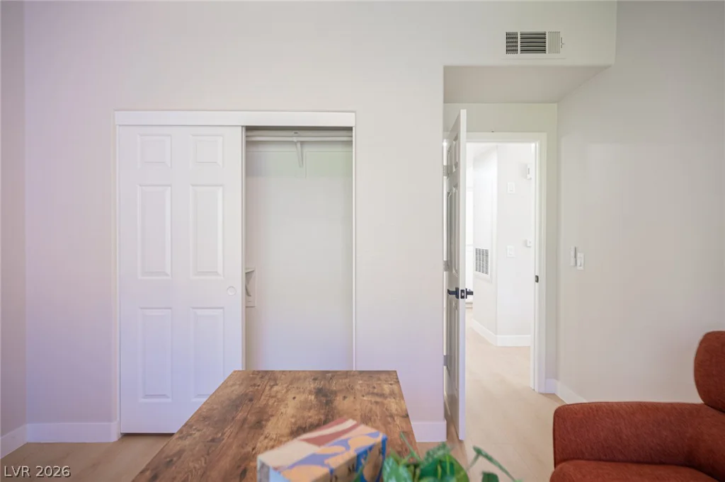 2121 Echo Bay, Las Vegas, NV 89128
