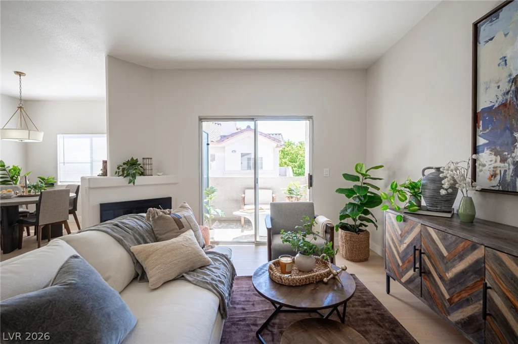 2121 Echo Bay, Las Vegas, NV 89128