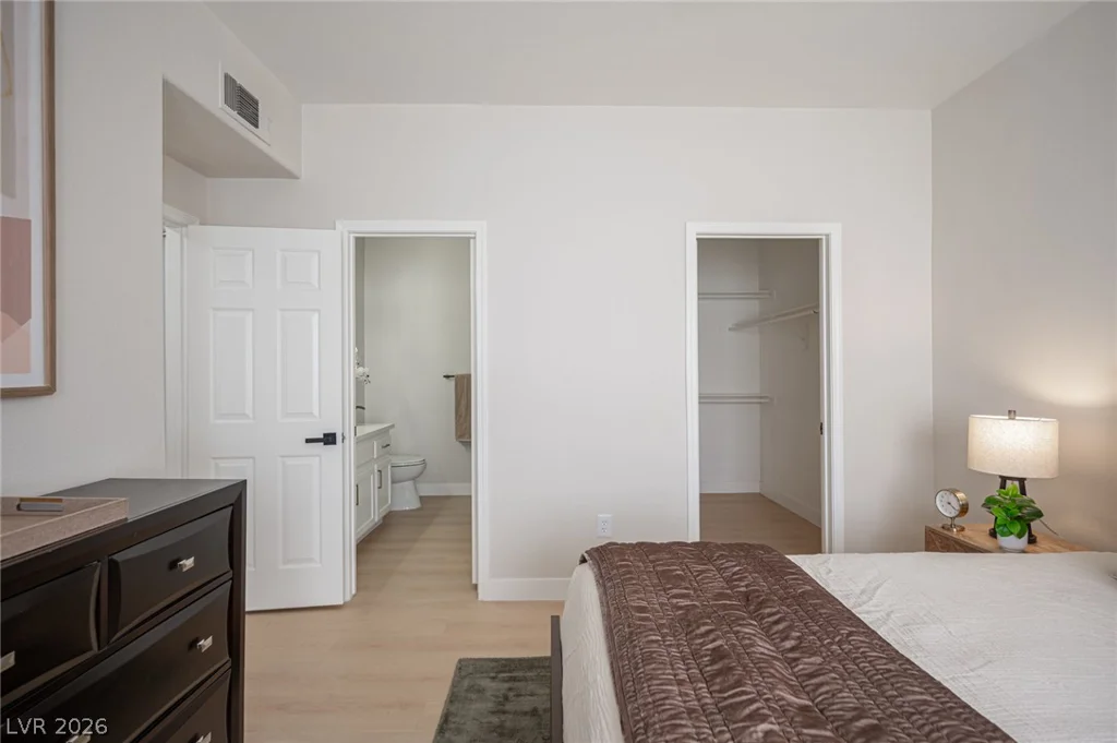 2121 Echo Bay, Las Vegas, NV 89128