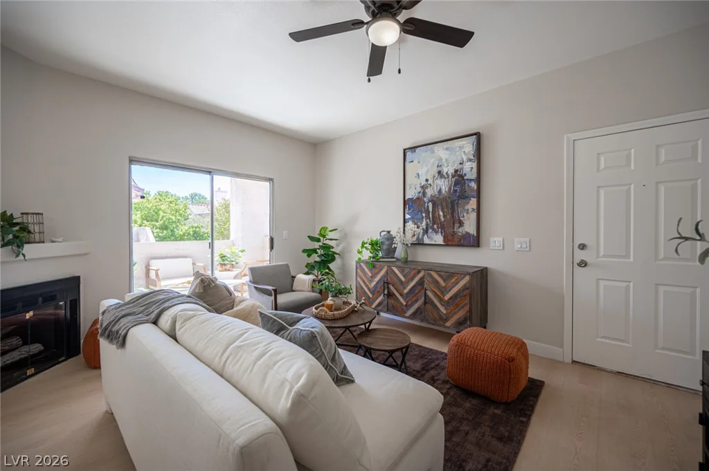 2121 Echo Bay, Las Vegas, NV 89128