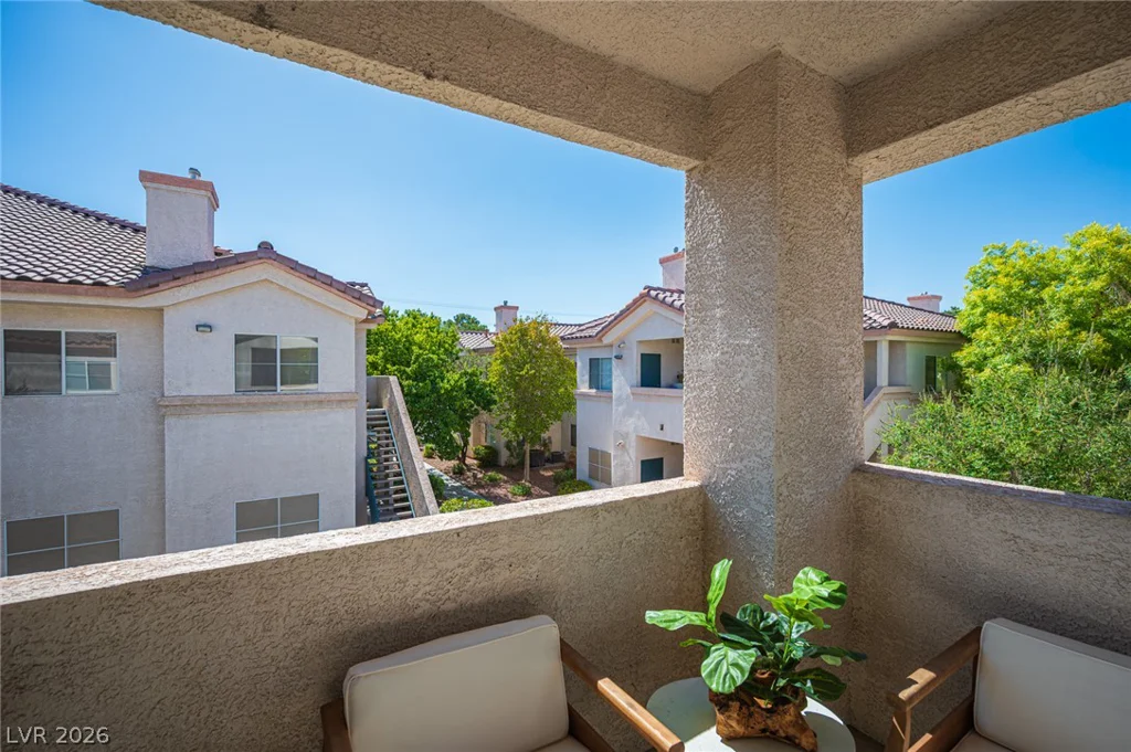 2121 Echo Bay, Las Vegas, NV 89128