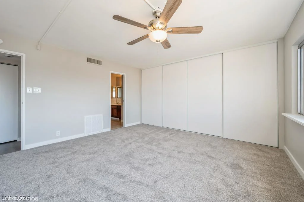 745 Royal Crest, Las Vegas, NV 89169