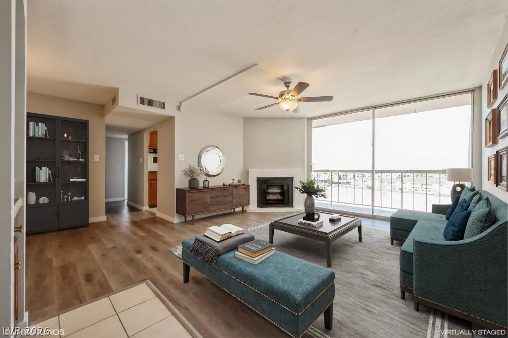 745 Royal Crest, Las Vegas, NV 89169