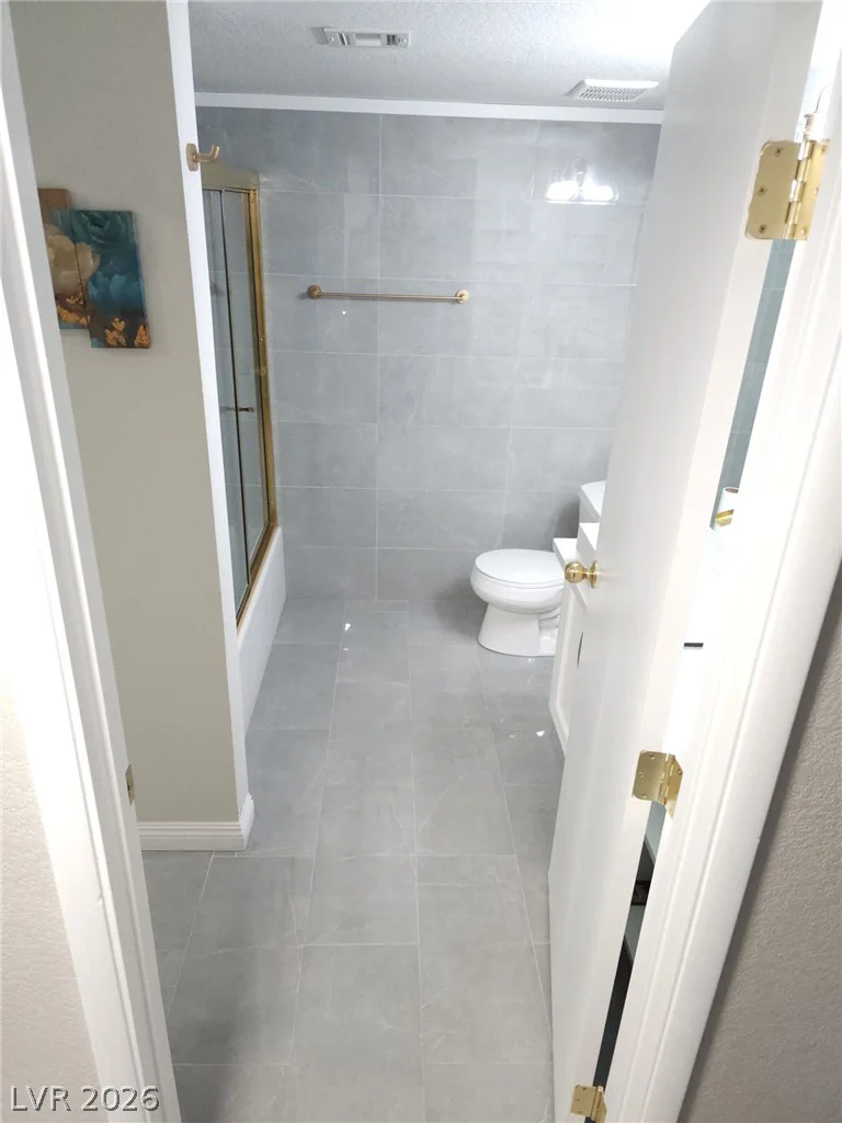 4425 Woodpine, Las Vegas, NV 89119